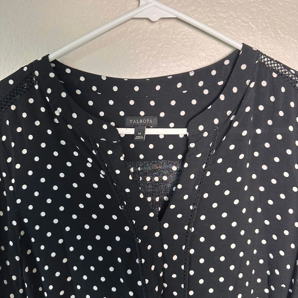 Talbots Polka Dot V-Neck Blouse Medium Black White Crochet Lace Trim 3/4 Sleeve - Picture 2 of 6